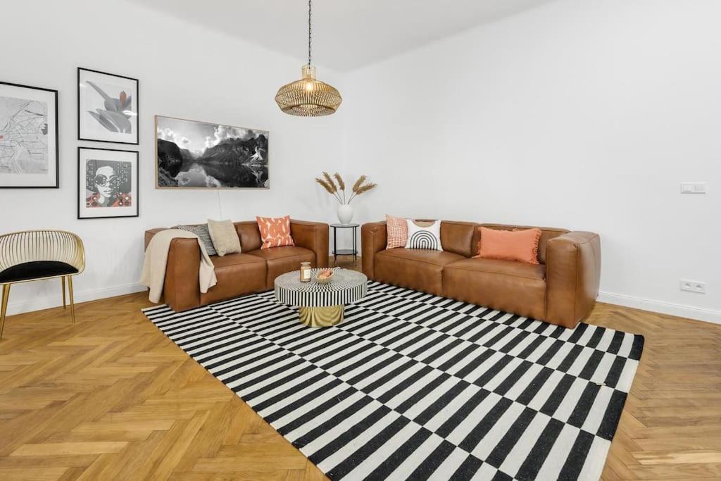 Stylovy Apartman V Centre Mesta Bratislava Buitenkant foto