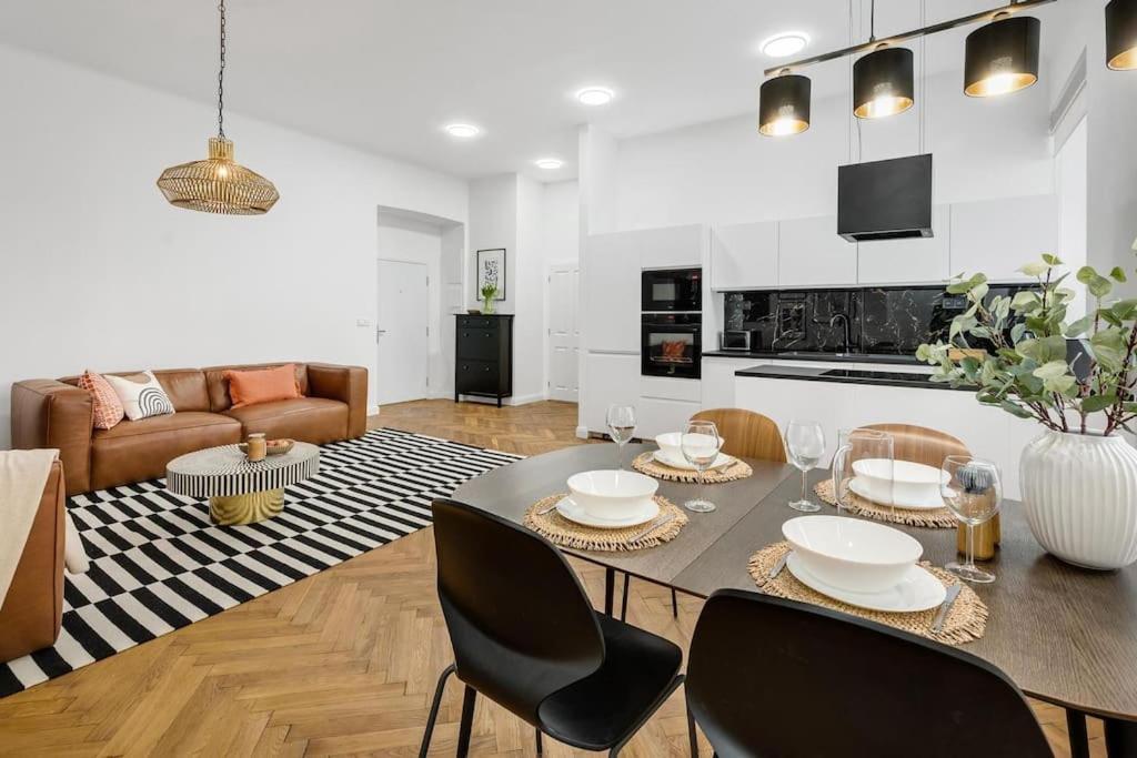 Stylovy Apartman V Centre Mesta Bratislava Buitenkant foto
