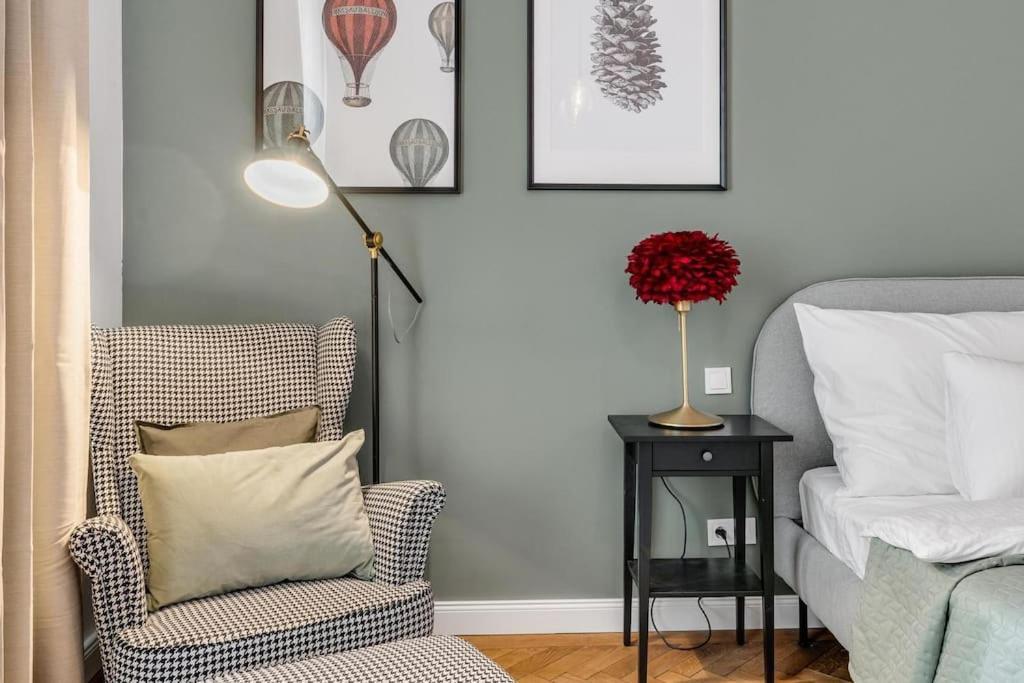 Stylovy Apartman V Centre Mesta Bratislava Buitenkant foto