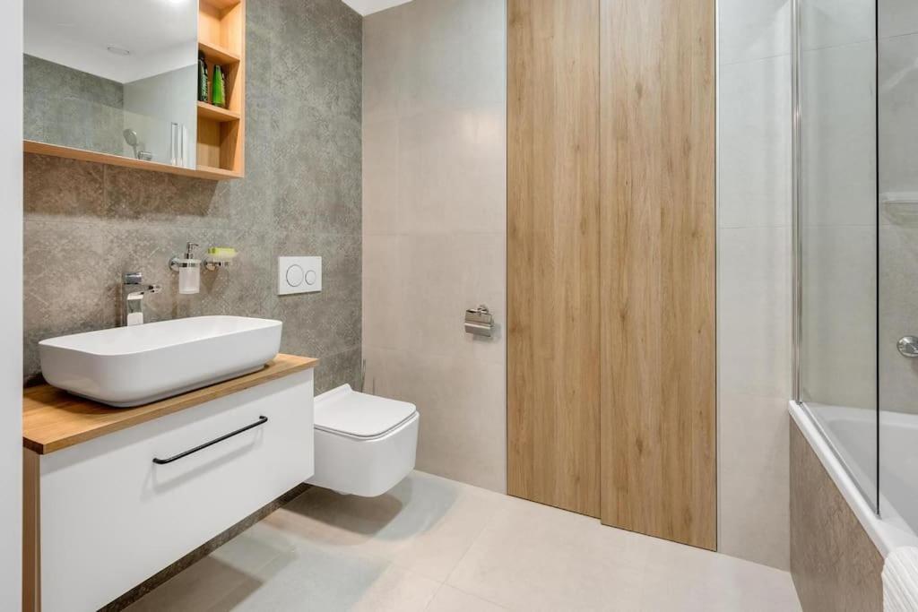 Stylovy Apartman V Centre Mesta Bratislava Buitenkant foto